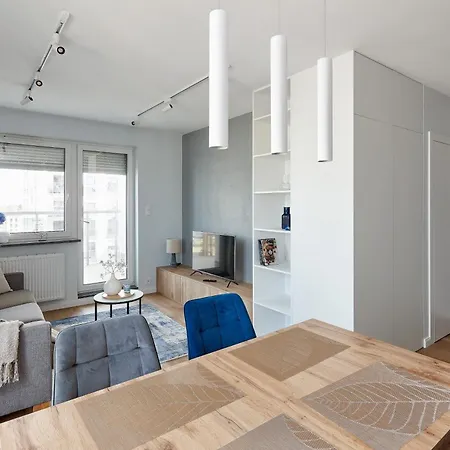 Lasek Marcelinski Comfy * Poznań